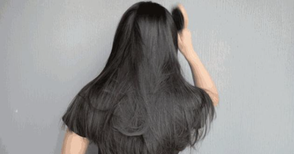 儷真護發(fā)知識：年紀輕輕就長白發(fā)？這樣做對付少年白